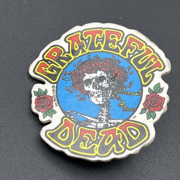 Vintage 1971 Grateful Dead Bertha Logo Roses‎ Cardboard Lapel Pin RARE
